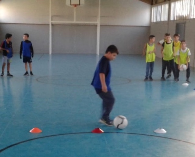 Colonie de vacances Les Fous du ballon ados - Image 3