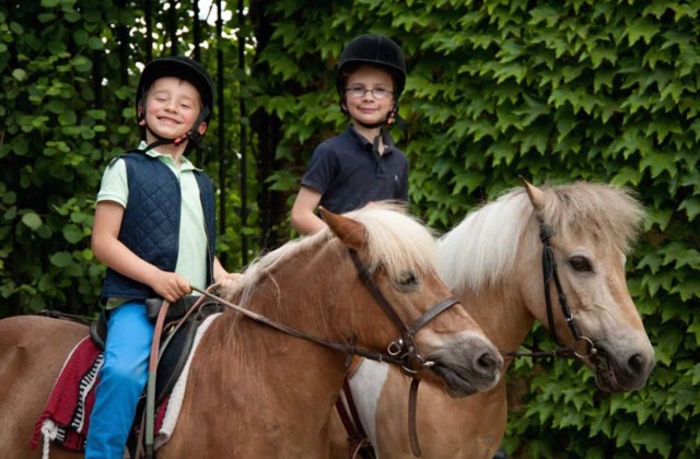 Colonie de vacances équitation au Far West - Image 3