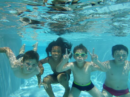 J'apprends à nager à Mimizan - Image 1