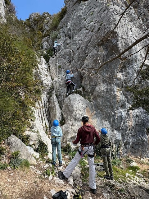 Colo Stage Escalade - Image 1