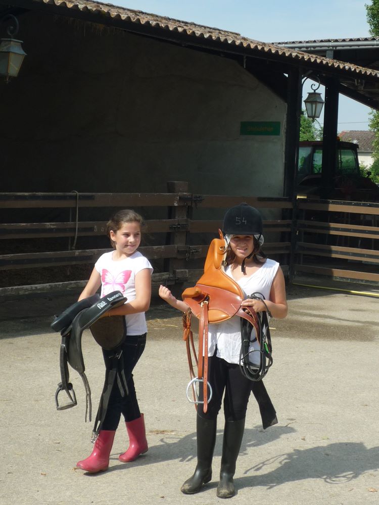 Colonie de vacances équitation et cani-rando en Bourgogne - Image 1