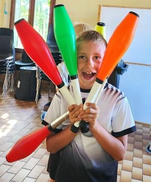 Cirque & Trampoline - Image 3