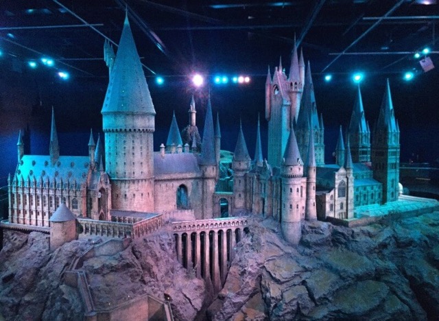 Magic & Fun - Image 3